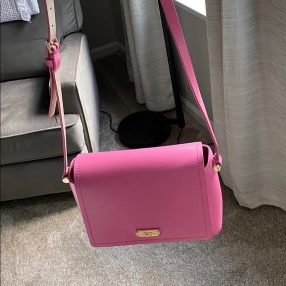 bubblegum pink kate spade purse - Picture 2 of 4